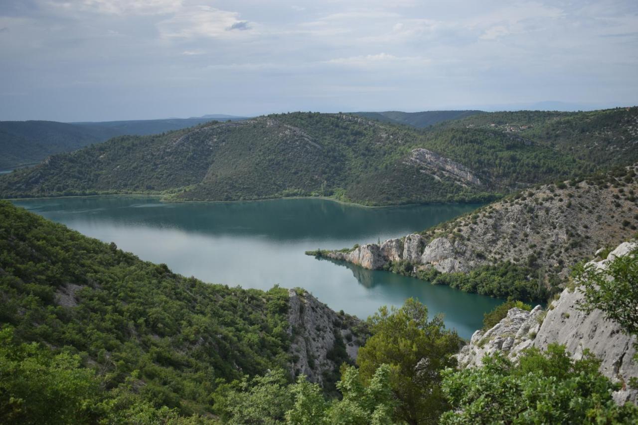 Matanovi Dvori-Krka National Park Hotel Lozovac Buitenkant foto